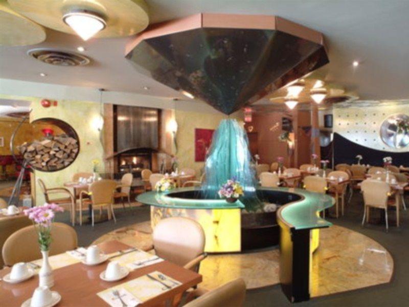 Holiday Inn Niagara Falls-By The Falls By Ihg Buitenkant foto